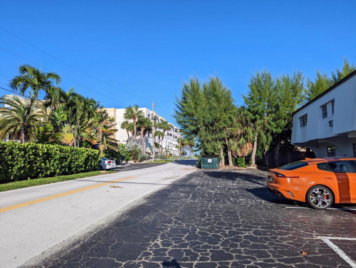 Pier Walk On Deerfield Beach Island 外观 照片